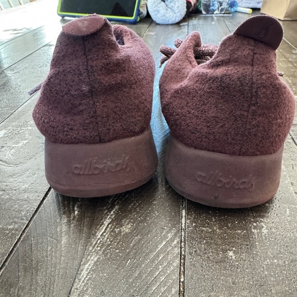Allbirds Wool Runners Tuke Jam in Burgundy Maroon Comfort Sneakers Size 7 - Picture 6 of 7